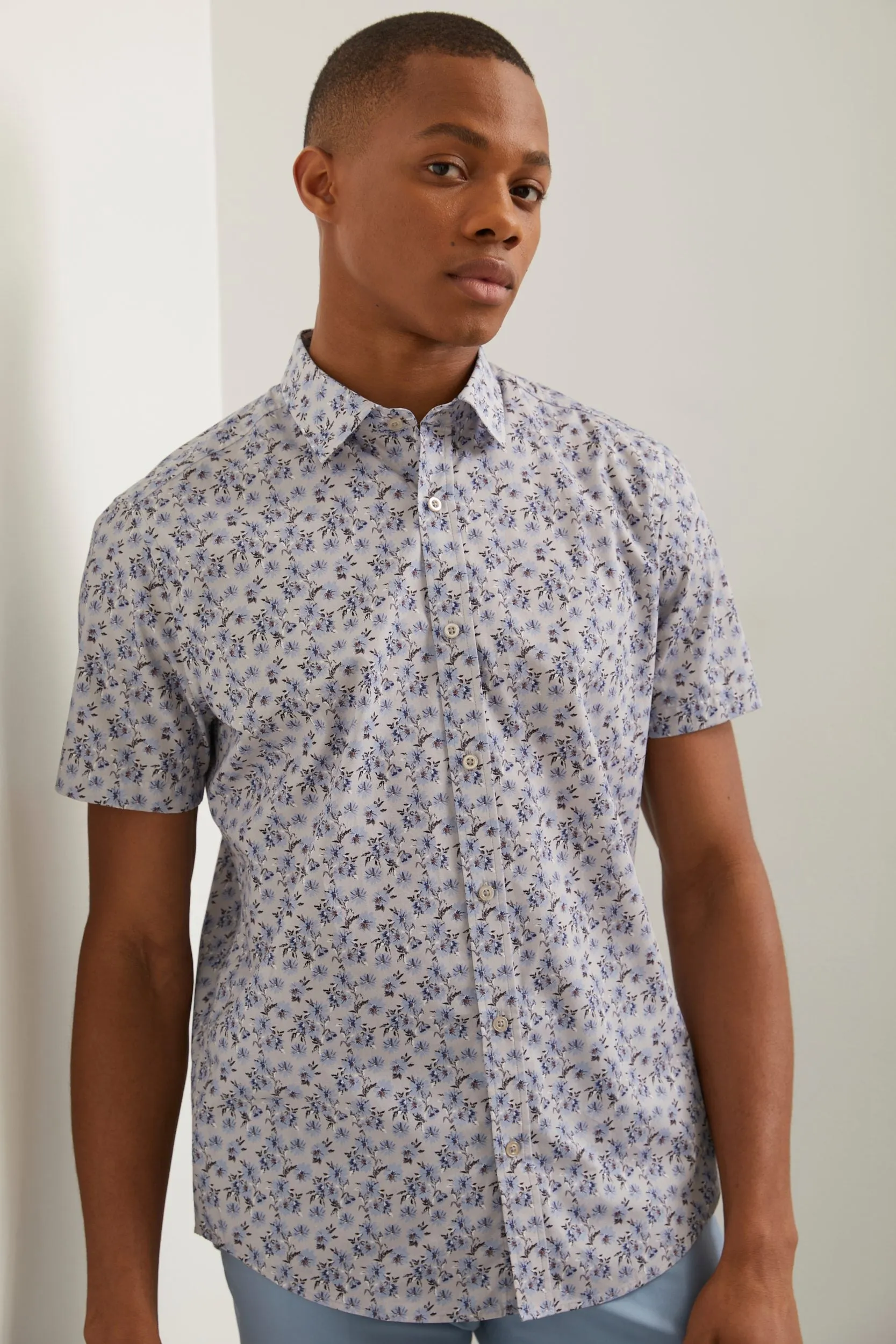 Floral print fitted shirt